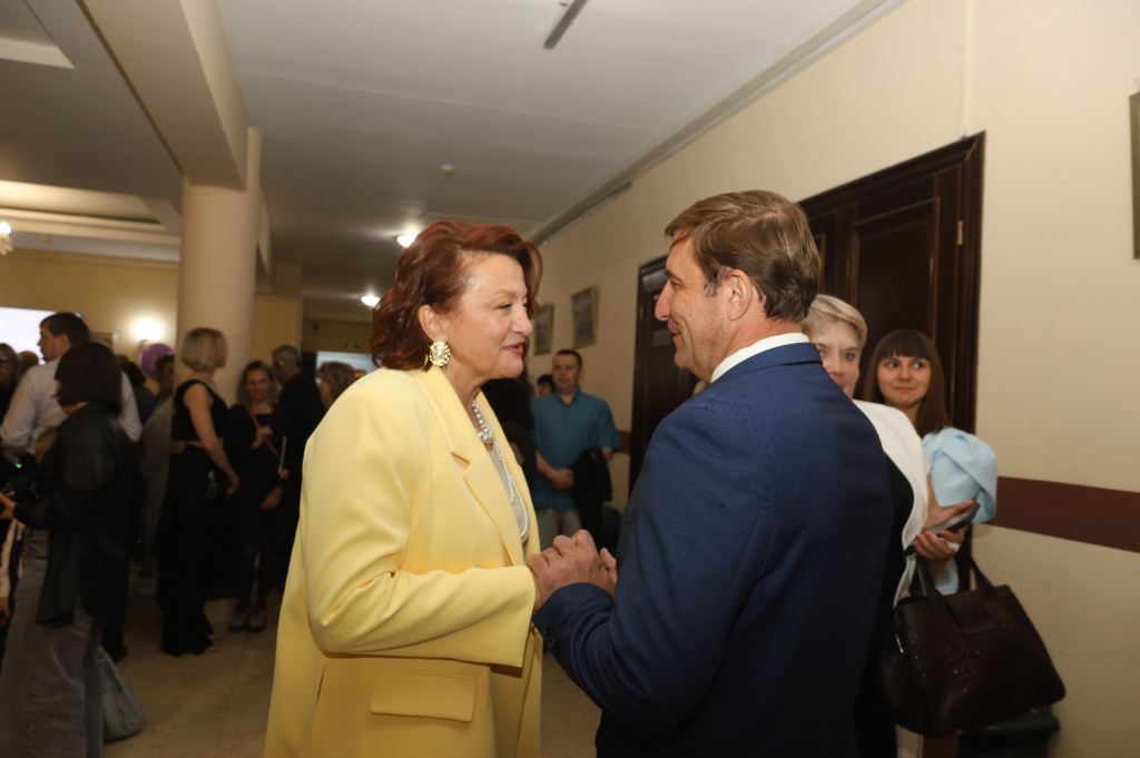 Зелен и ДВ.JPG